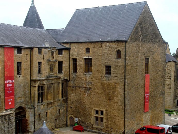 chateau de sedan 1 